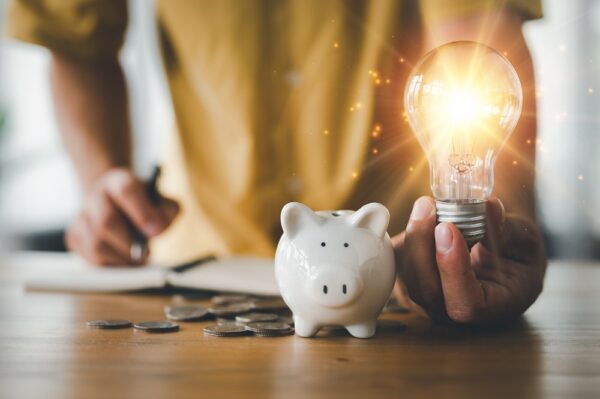 Optimiza tu Energía en Casa: Consejos Inteligentes para el Ahorro.